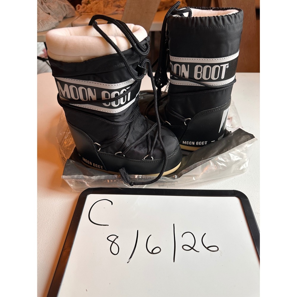 Moon Boot Kids Icon Nylon Snow Boots Black White Logo Insulated 10C 12.5 US